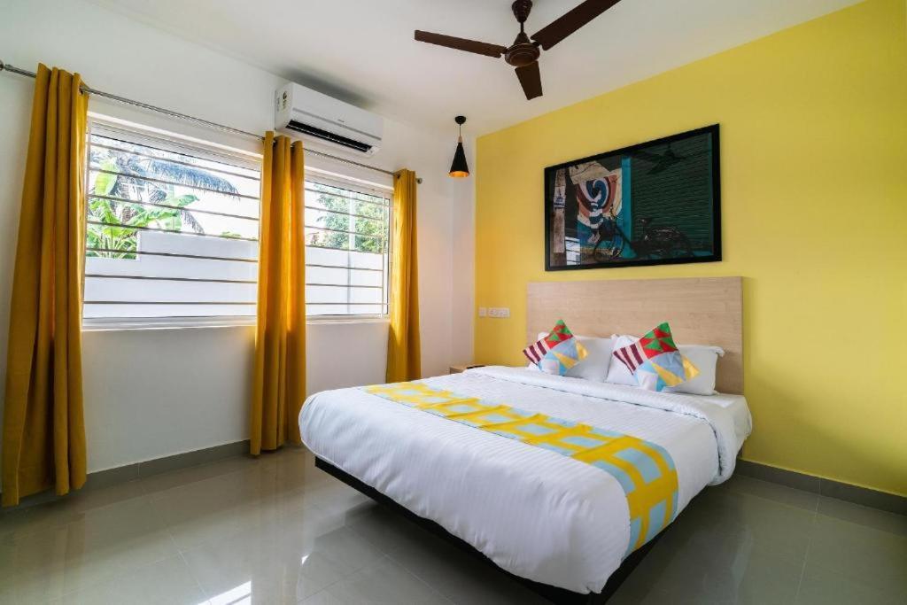 Flamingo Suites Kochi Exterior photo