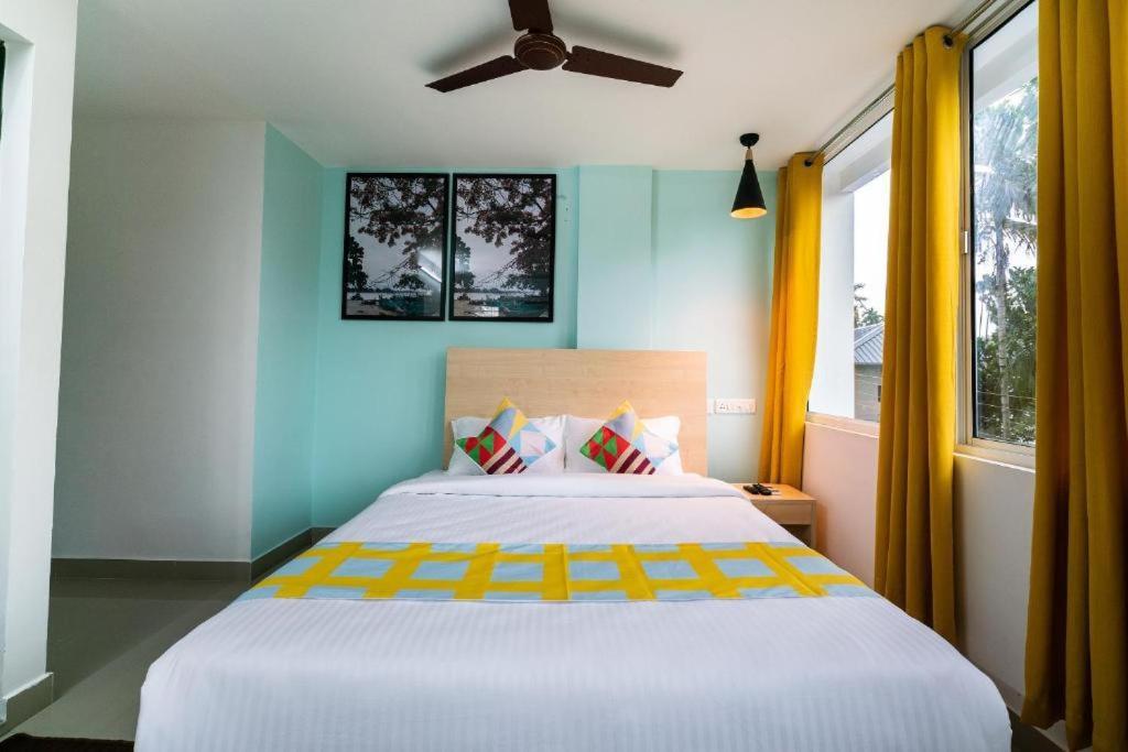 Flamingo Suites Kochi Exterior photo