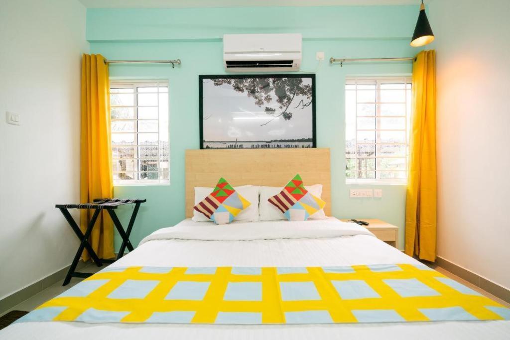 Flamingo Suites Kochi Exterior photo